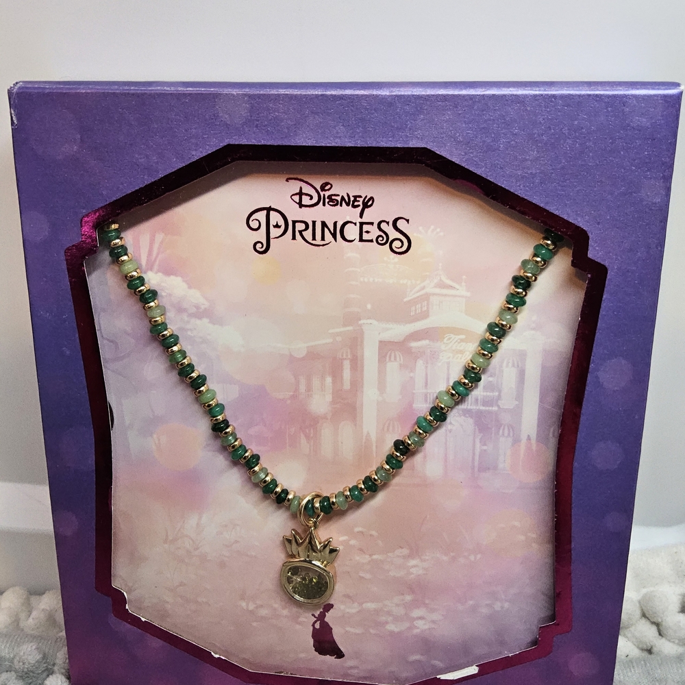 New  Disney Princess Green and Goldtone Necklace